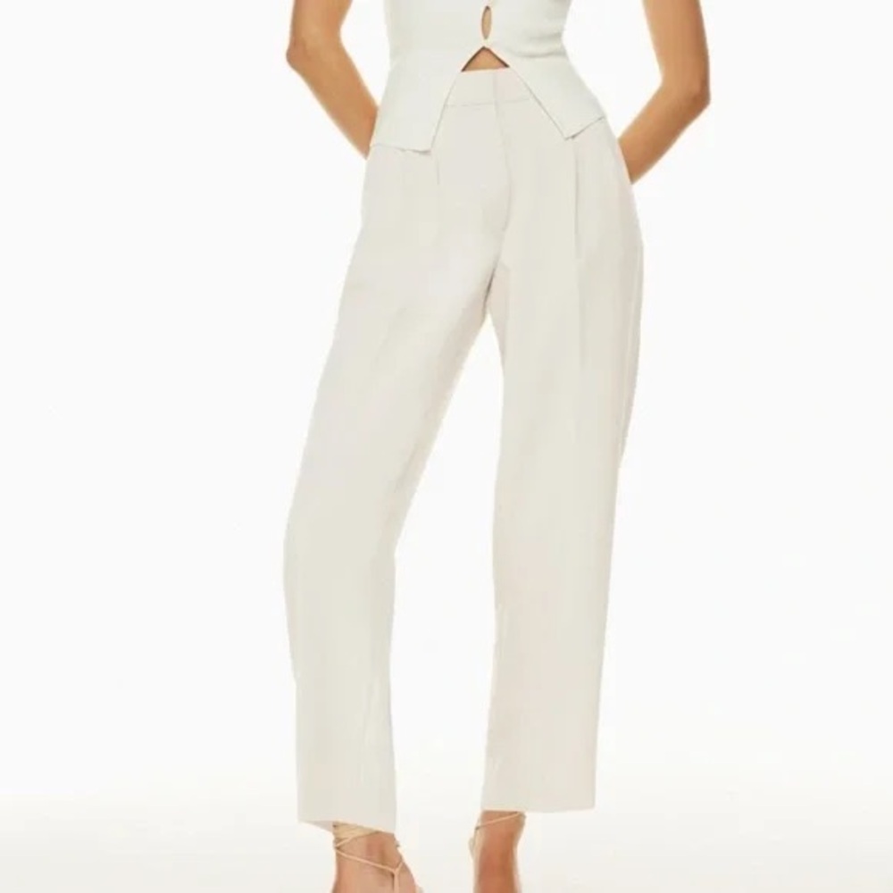 Aritzia Carrot Pant Trousers Light Birch Size 4